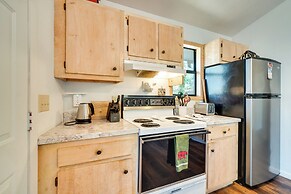 Steps to Hiwassee Lake: Family Cabin w/ Views!