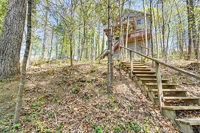 Steps to Hiwassee Lake: Family Cabin w/ Views!