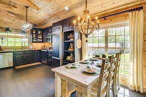 Deck & Yard: 'margy's Farmhouse' in Jasper