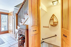 Hiking Galore: Mittersill Townhome in Franconia!