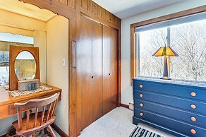 Hiking Galore: Mittersill Townhome in Franconia!
