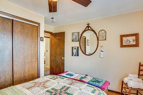 Near Hiking: Lakefront Getaway in Campbellsport!