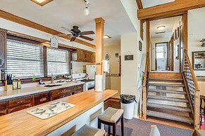 Near Hiking: Lakefront Getaway in Campbellsport!