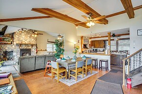 Near Hiking: Lakefront Getaway in Campbellsport!