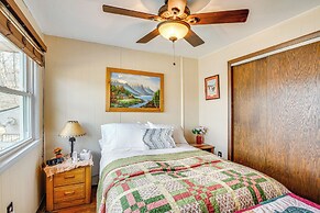 Near Hiking: Lakefront Getaway in Campbellsport!