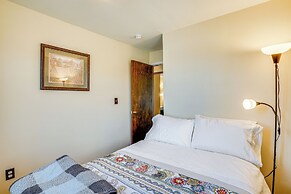 Near Hiking: Lakefront Getaway in Campbellsport!