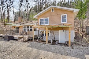 Near Hiking: Lakefront Getaway in Campbellsport!