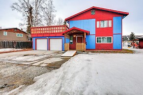 Near Dtwn & Pioneer Park: Fairbanks Home w/ Deck!
