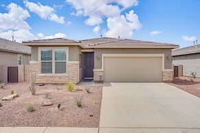 Pet-friendly Home w/ Fenced Yard in Red Rock!