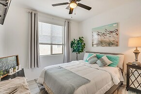 Pet-friendly Home w/ Fenced Yard in Red Rock!