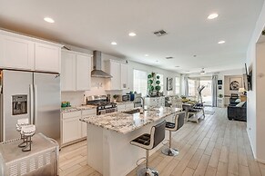Pet-friendly Home w/ Fenced Yard in Red Rock!