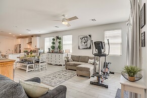 Pet-friendly Home w/ Fenced Yard in Red Rock!