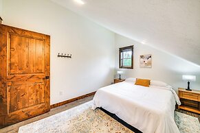 Mtn & River-view Gem w/ Balcony in Bonners Ferry