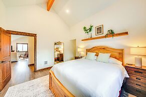 Mtn & River-view Gem w/ Balcony in Bonners Ferry