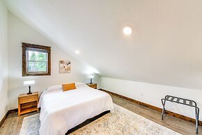 Mtn & River-view Gem w/ Balcony in Bonners Ferry