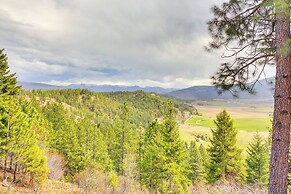 Mtn & River-view Gem w/ Balcony in Bonners Ferry