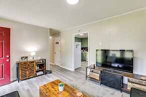 < 5 Mi to Dtwn Walterboro: Grill, Game & More!