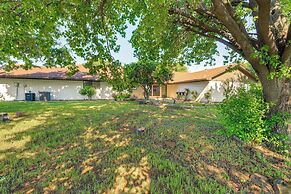 8 Mi to Lewisville Lake: Peaceful Countryside Home