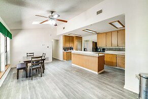 8 Mi to Lewisville Lake: Peaceful Countryside Home