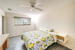 8 Mi to Lewisville Lake: Peaceful Countryside Home