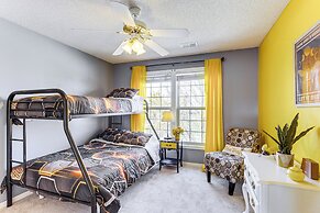 14 Mi to Kansas City: Group Getaway in Liberty!