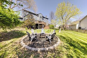 14 Mi to Kansas City: Group Getaway in Liberty!