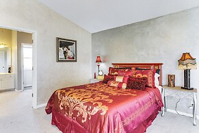 14 Mi to Kansas City: Group Getaway in Liberty!