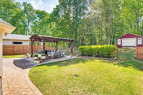 Outdoor Entertainment Area: Sharpsburg Home!