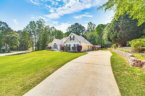 Outdoor Entertainment Area: Sharpsburg Home!