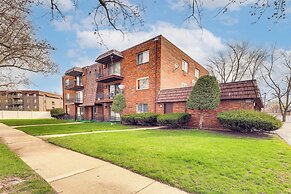 2 Mi to Wind Creek Casino: Quaint Homewood Haven