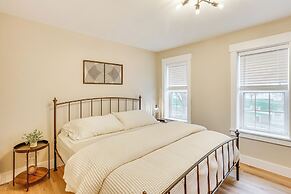 Family-friendly Townhome w/ Patio in Columbia!