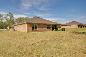 Family Home w/ Covered Patio in Ardmore