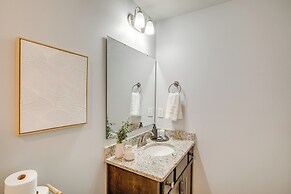 Family Home w/ Covered Patio in Ardmore