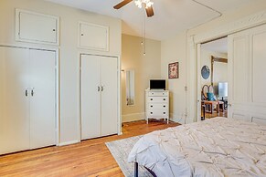 Walk to Medina Public Square: 1880 Historic Home