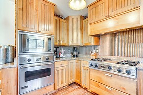 Private Hot Tub & Yard: Utah Family Getaway