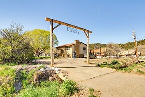 Private Hot Tub & Yard: Utah Family Getaway