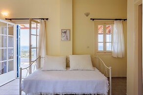 Modern Seaview Nest With Pool Panoramic Views