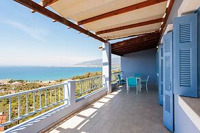 Modern Seaview Nest With Pool Panoramic Views