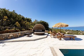 Modern Seaview Nest With Pool Panoramic Views