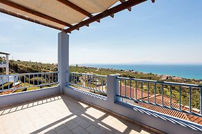 Modern Seaview Nest With Pool Panoramic Views