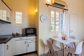 Modern Seaview Nest With Pool Panoramic Views