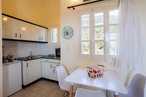 Modern Seaview Nest With Pool Panoramic Views