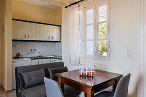 Seaview Getaway With Pool Panoramic Views