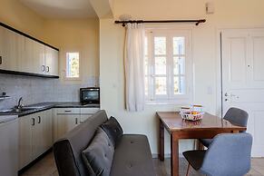 Seaview Getaway With Pool Panoramic Views