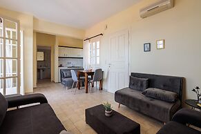 Seaview Getaway With Pool Panoramic Views