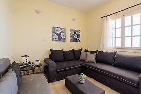 Seaview Getaway With Pool Panoramic Views