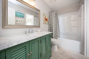 Phoenix East 1108 1 Bedroom Condo