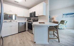 Phoenix East 1108 1 Bedroom Condo