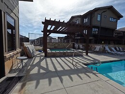 Blackstone Majesty In The Mountains 2g 2 Bedroom Condo