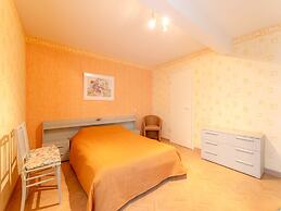 Spacious Pleasant Flat Located on the Seafront